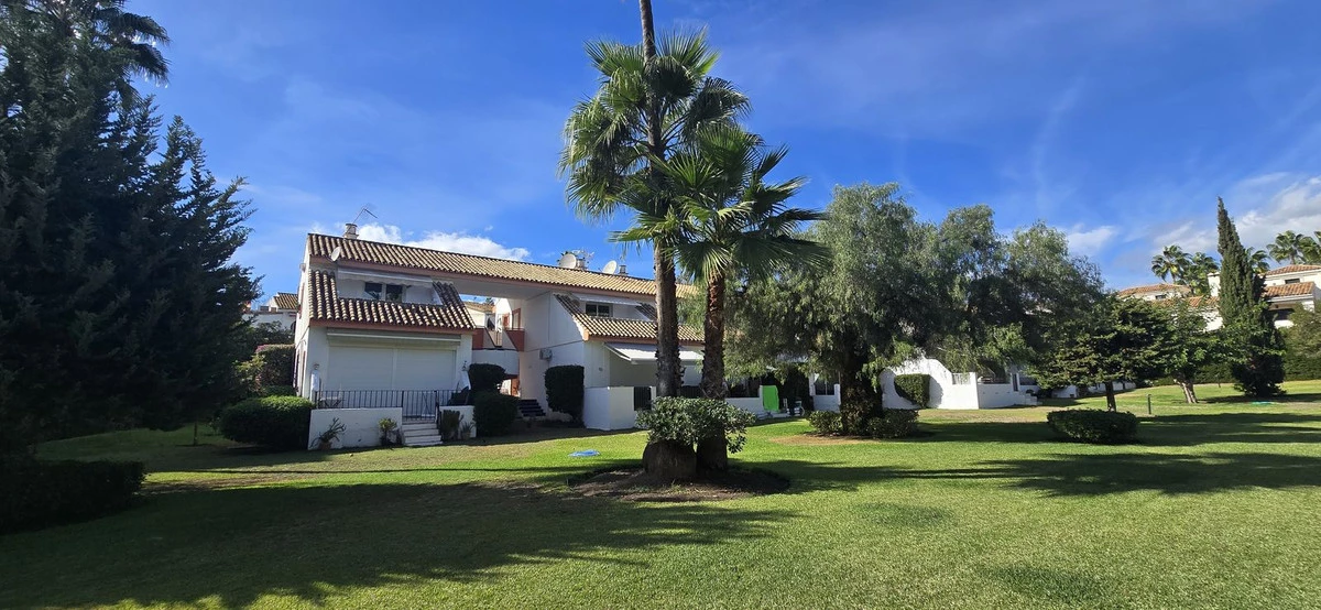 2-5bd7b9d04b45e33852eaf0ec6670150d