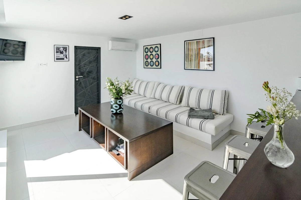 6-241328e1bcc9c0d8ce1222beb6c967a8