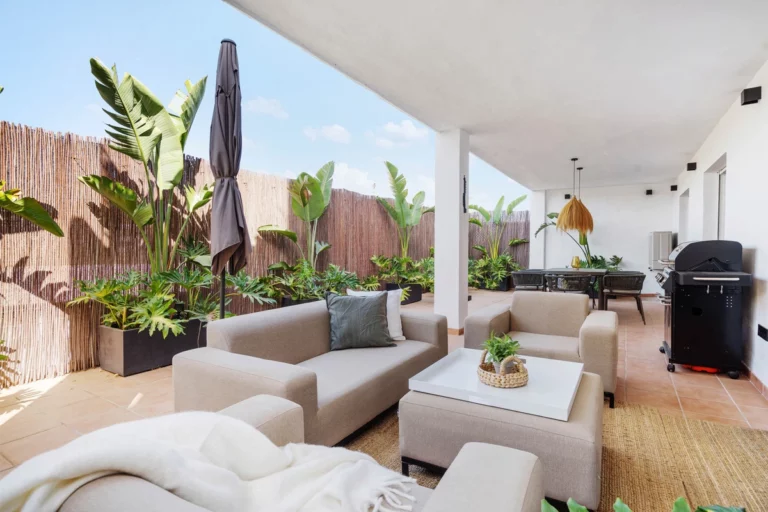 R5220361 | Middle Floor Apartment in Nueva Andalucía – € 695,000 – 4 beds, 2.5 baths