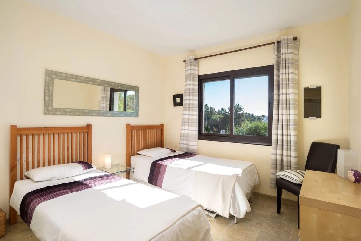 7-aa4cc561180b369757c0bb4af9886cd3