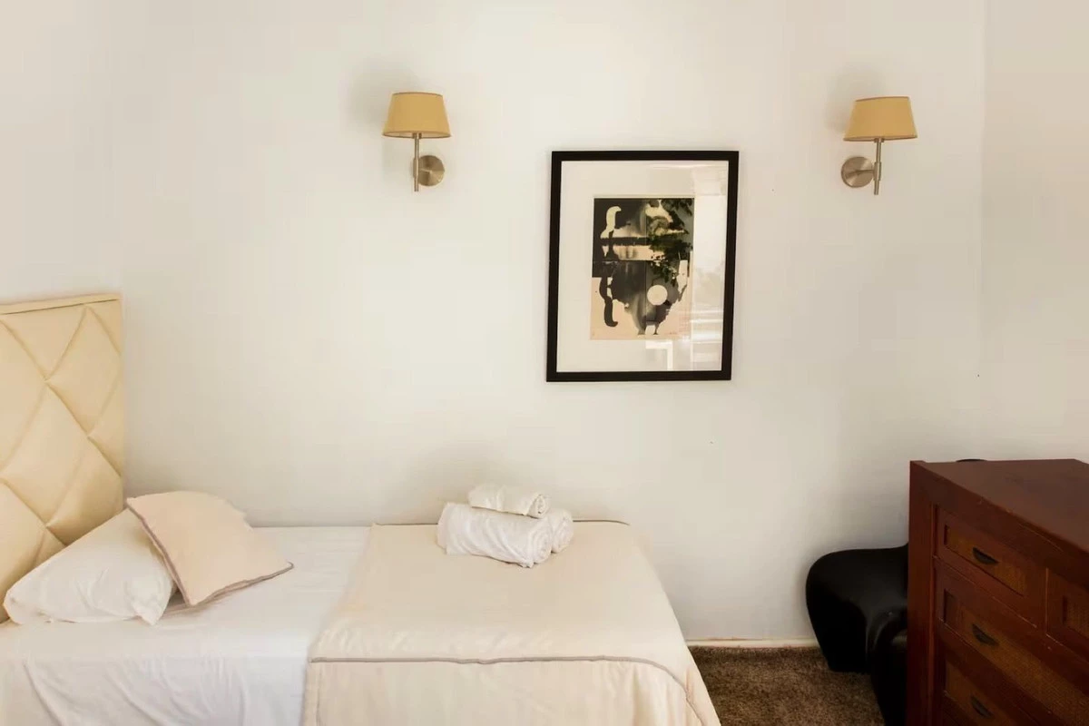 8-e64a9055bba3e77ac8aca3b893cdf826