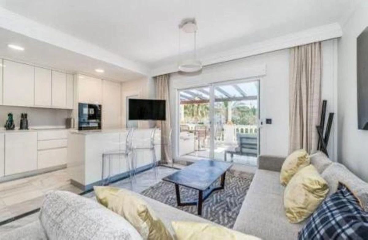 4-c23c0f86247804fa50226aecd8b0b2c8