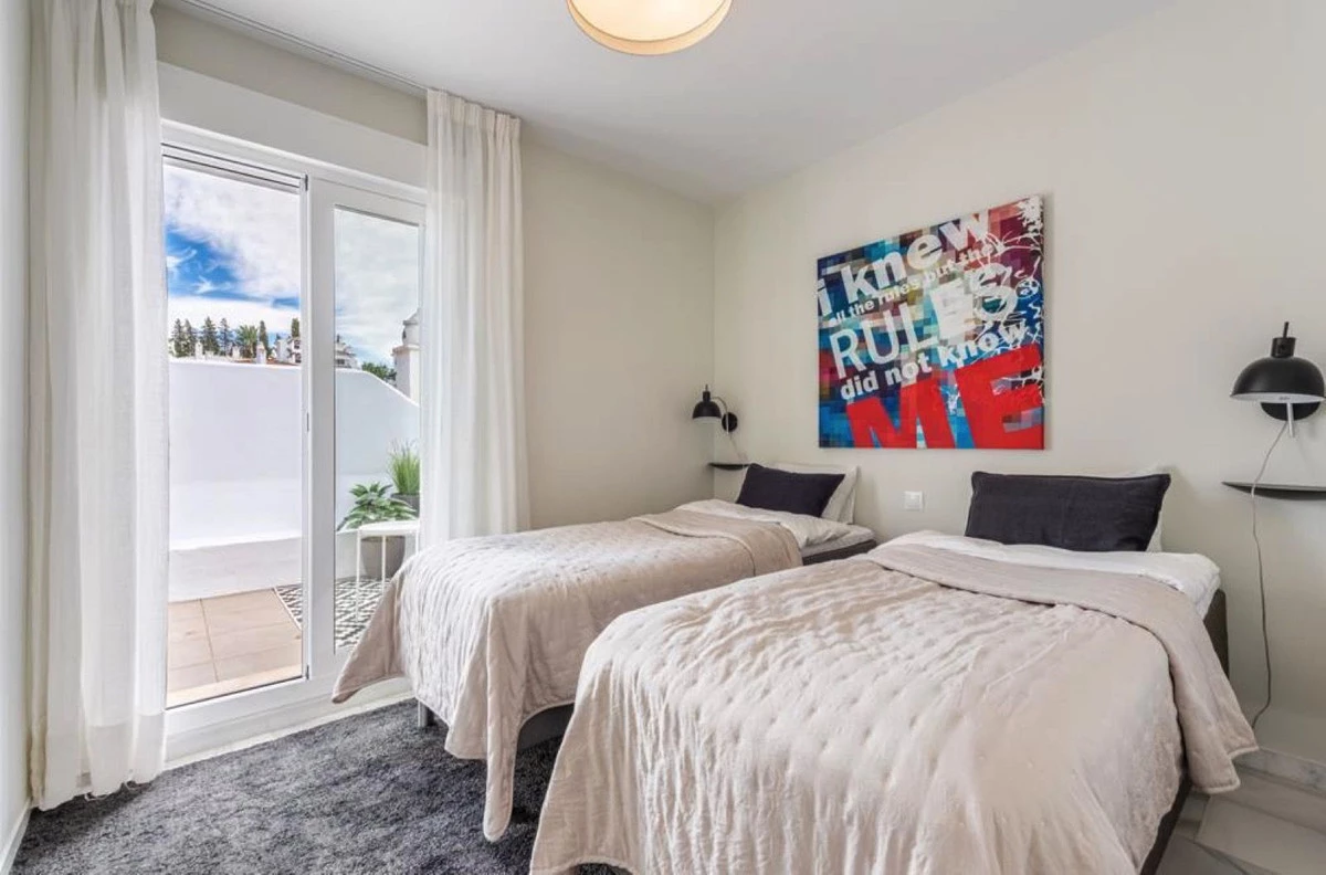 9-467d0cee5b725f3ef65f102a0c2e69c0