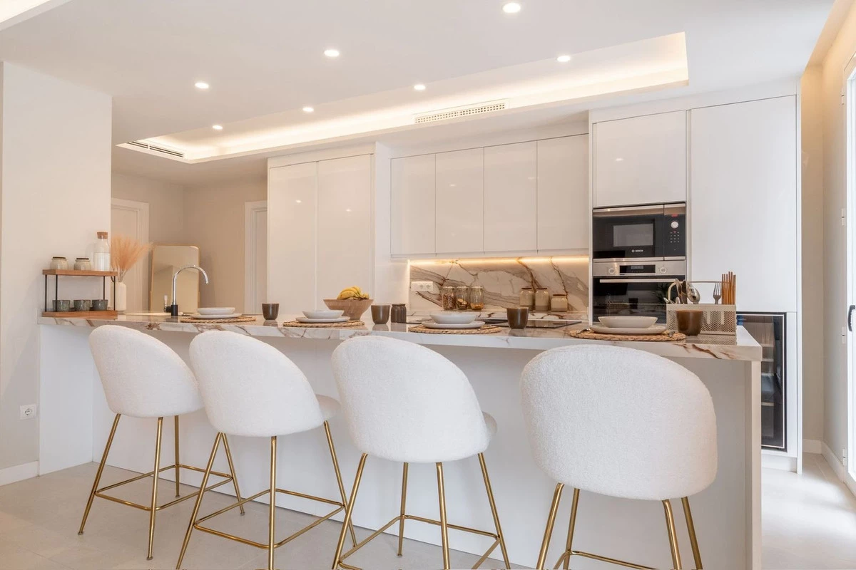 2-5bd7b9d04b45e33852eaf0ec6670150d