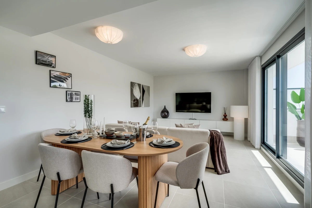 2-5bd7b9d04b45e33852eaf0ec6670150d