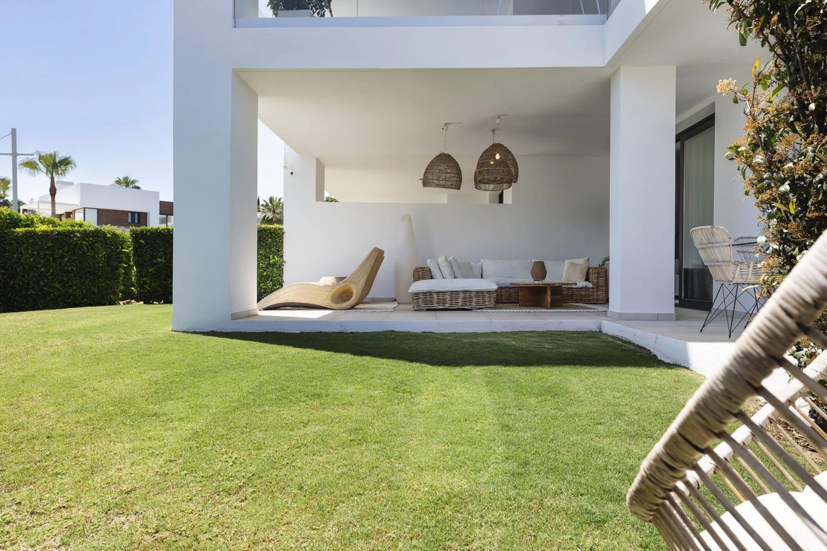 2-5bd7b9d04b45e33852eaf0ec6670150d