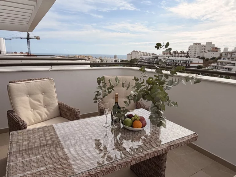 R5215435 | Penthouse in Estepona – € 899,000 – 3 beds, 2 baths