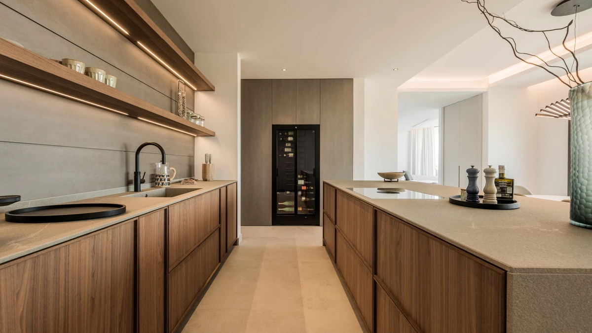 8-e64a9055bba3e77ac8aca3b893cdf826