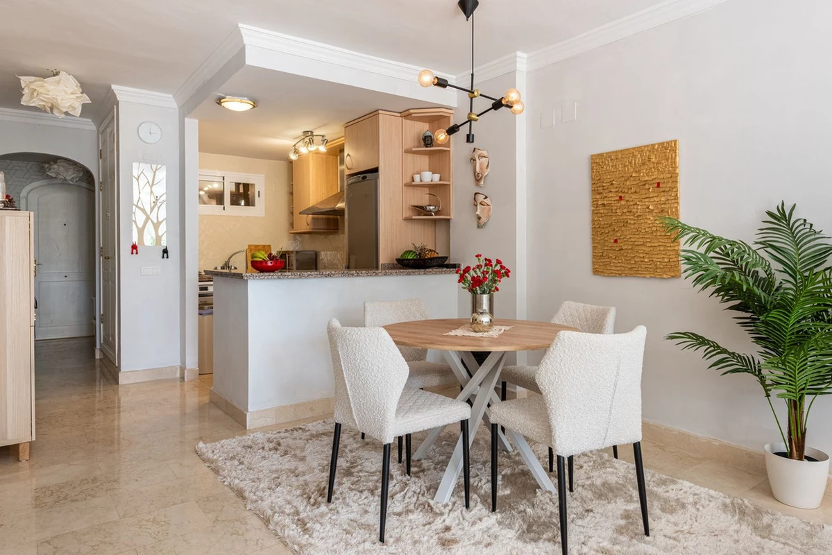 7-aa4cc561180b369757c0bb4af9886cd3