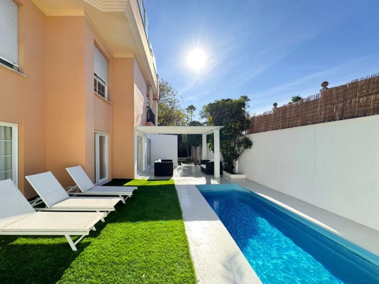 R5228596 | Ground Floor Apartment in Elviria – € 665,000 – 3 beds, 3 baths