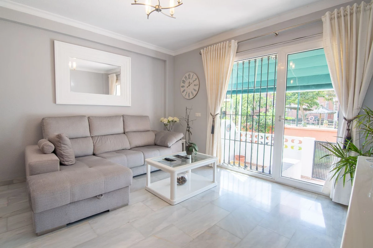 3-e898b2bb2a2fdfd06d2c39894dce8316