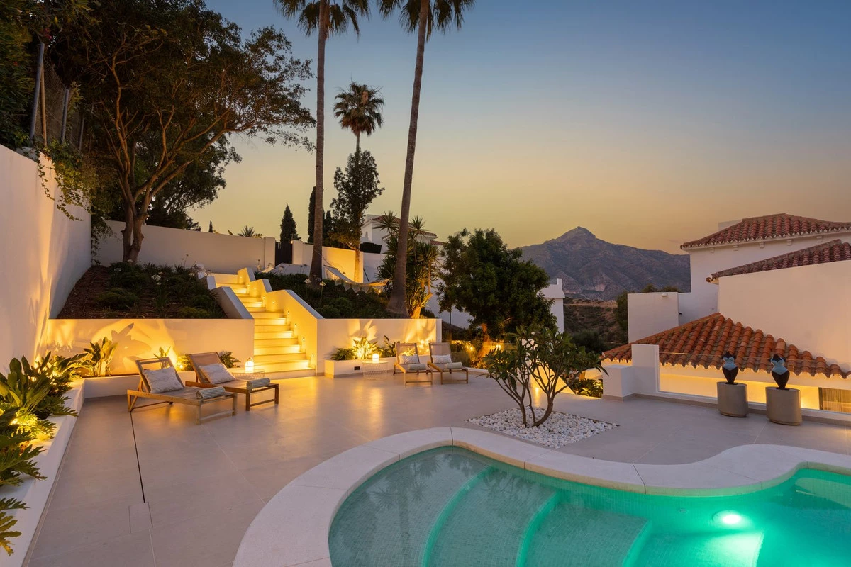 2-5bd7b9d04b45e33852eaf0ec6670150d