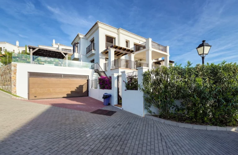 R5215807 | Detached Villa in Benahavís – € 2,295,000 – 5 beds, 7 baths