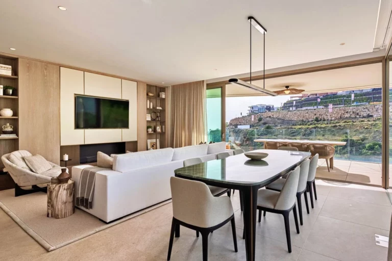 R5047528 | Ground Floor Apartment in Nueva Andalucía – € 1,595,000 – 3 beds, 3 baths