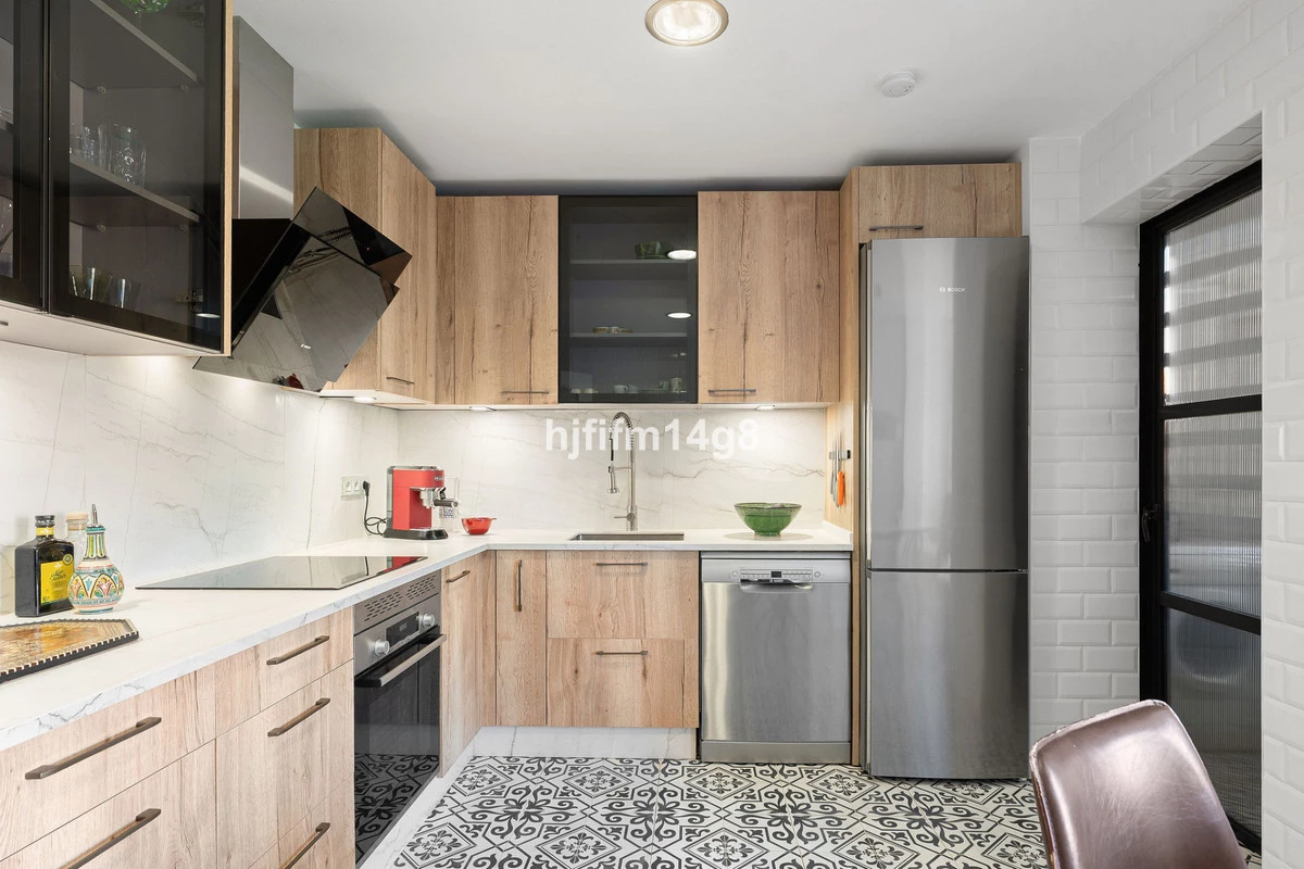 8-e64a9055bba3e77ac8aca3b893cdf826