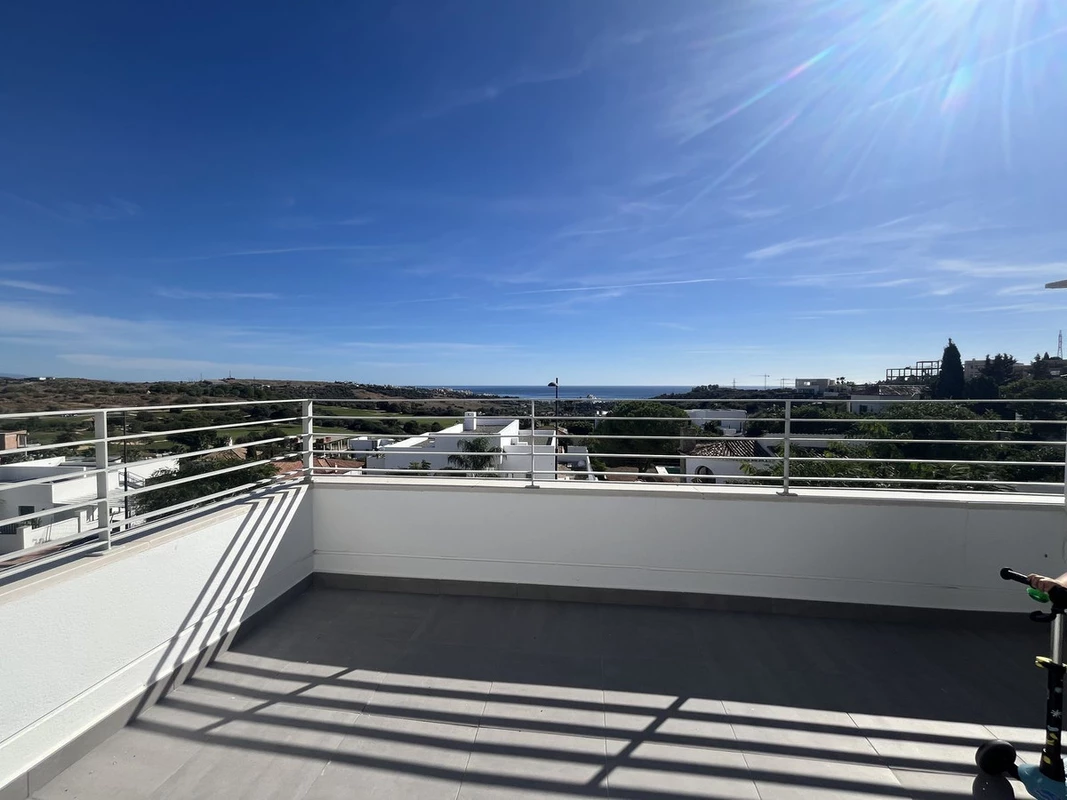 2-5bd7b9d04b45e33852eaf0ec6670150d