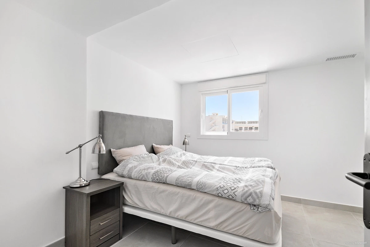 8-e64a9055bba3e77ac8aca3b893cdf826