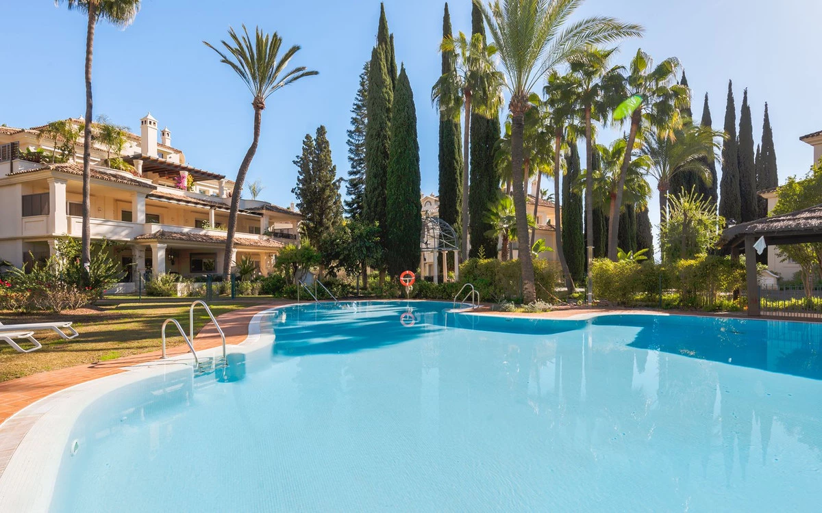 2-5bd7b9d04b45e33852eaf0ec6670150d