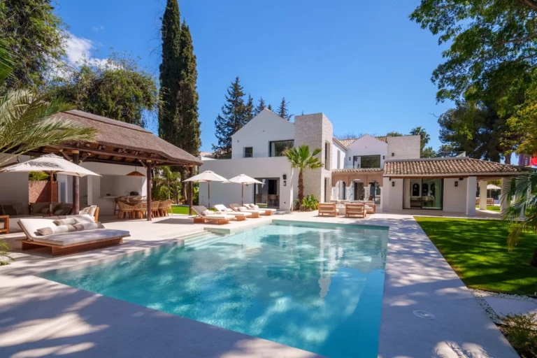 R4710391 | Detached Villa in Nueva Andalucía – € 8,950,000 – 5 beds, 8 baths