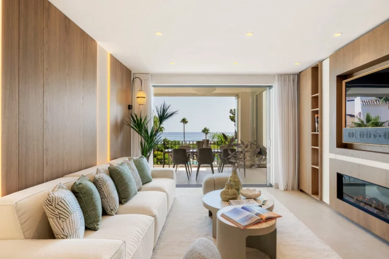 R5213713 | Middle Floor Apartment in Estepona – € 1,995,000 – 3 beds, 2 baths