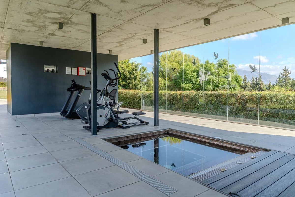 8-e64a9055bba3e77ac8aca3b893cdf826