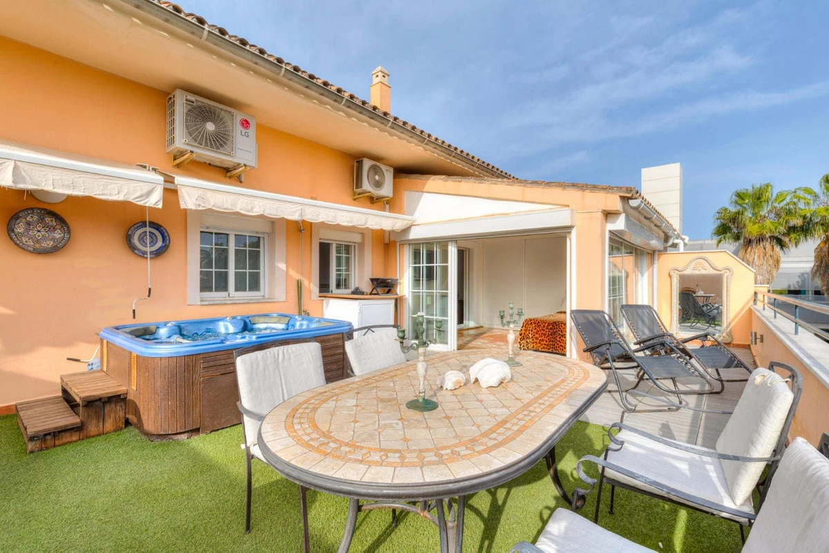 2-5bd7b9d04b45e33852eaf0ec6670150d