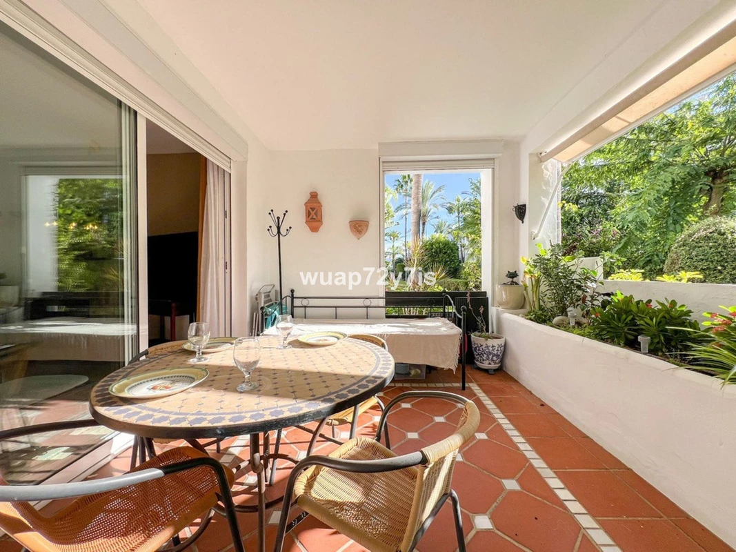 2-5bd7b9d04b45e33852eaf0ec6670150d