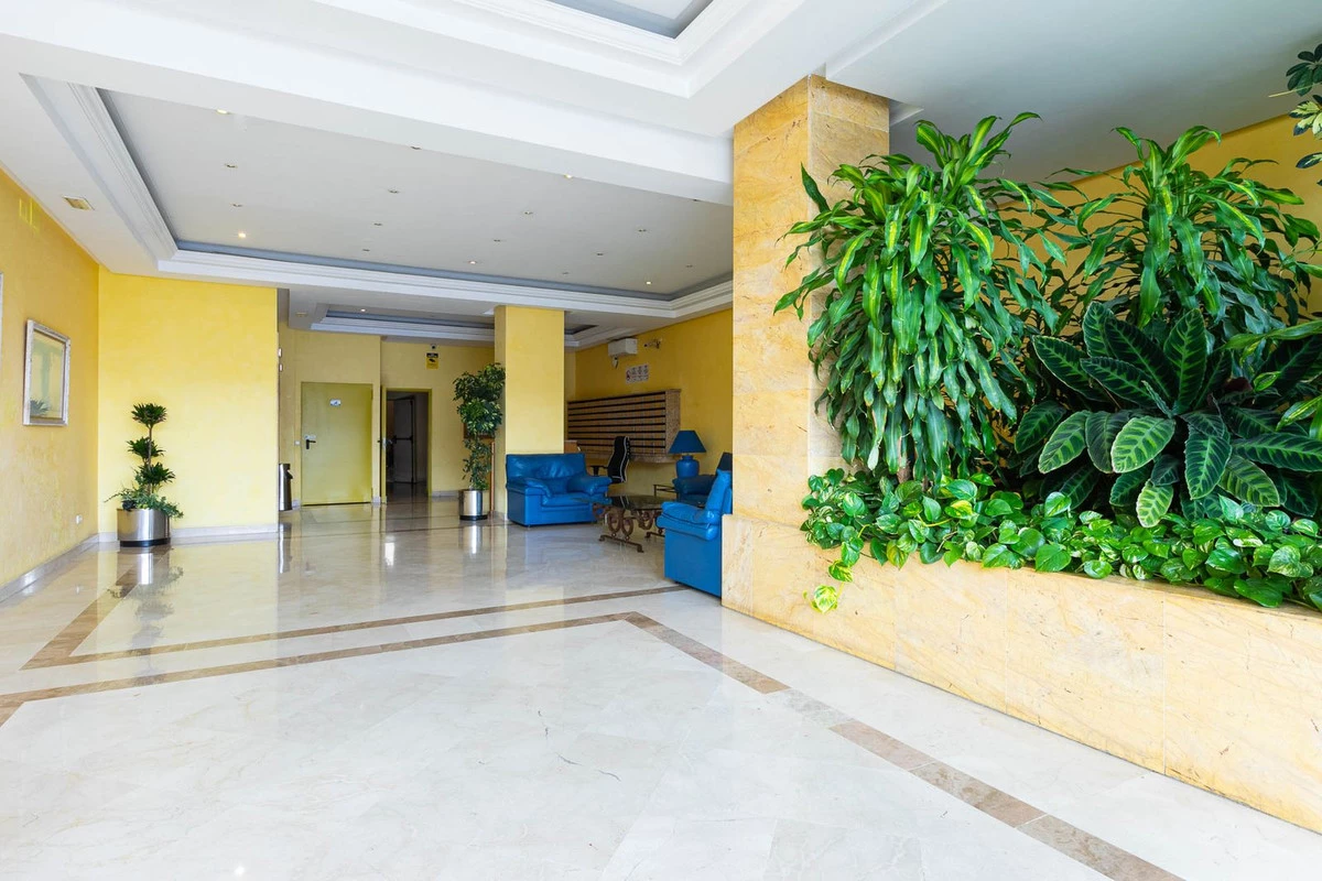 2-5bd7b9d04b45e33852eaf0ec6670150d