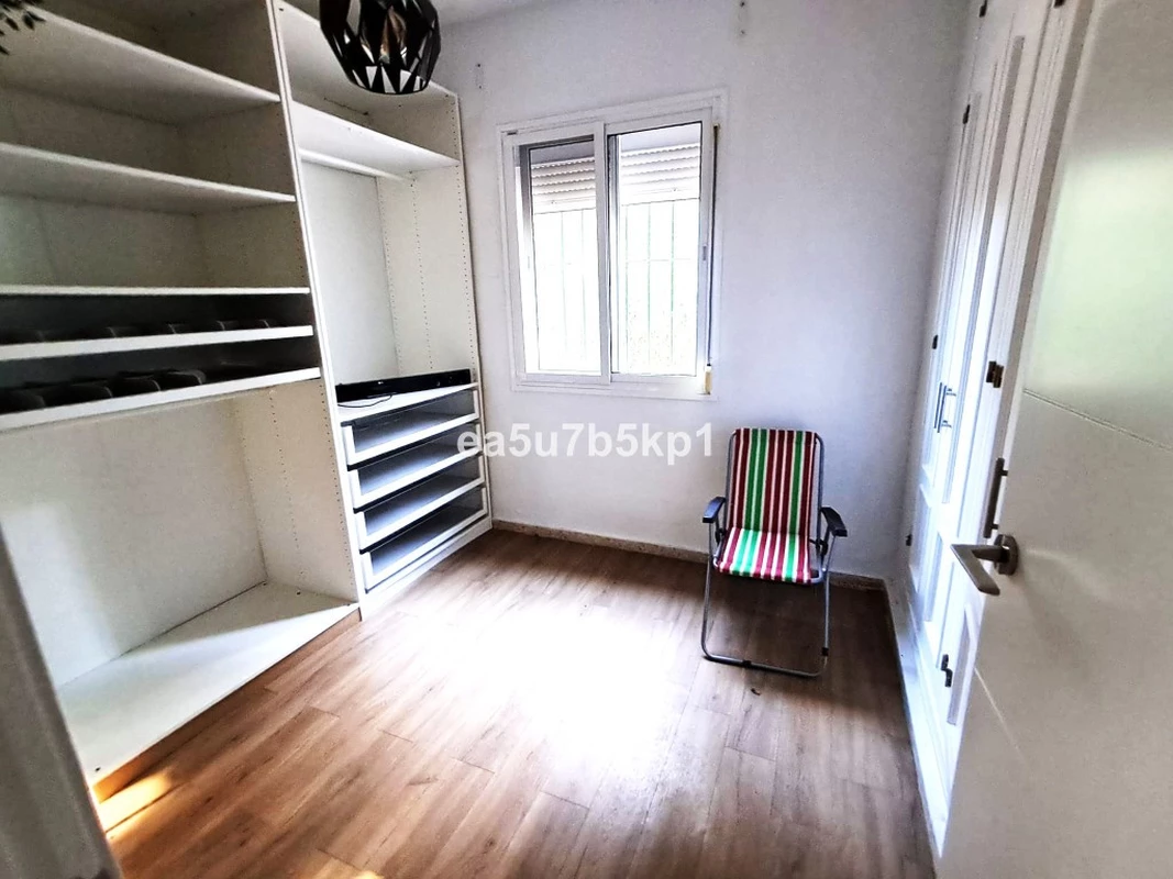 8-e64a9055bba3e77ac8aca3b893cdf826