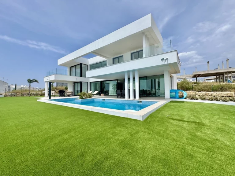 R5072929 | Detached Villa in Cancelada – € 2,980,000 – 6 beds, 6.5 baths