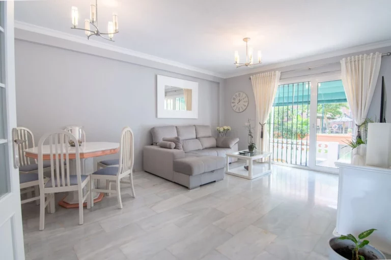 R5181277 | Ground Floor Apartment in Manilva – € 275,000 – 2 beds, 1 baths