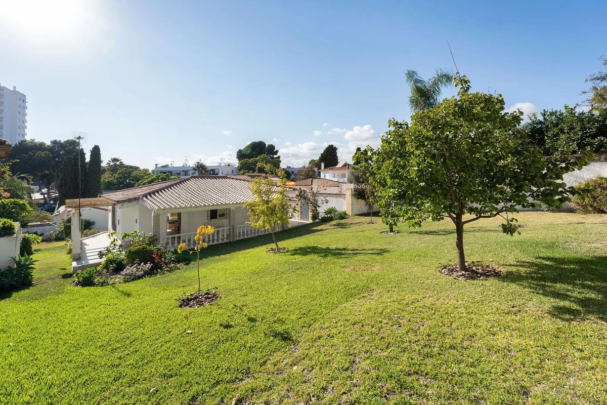 9-467d0cee5b725f3ef65f102a0c2e69c0