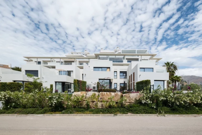 R4734034 | Townhouse in Casares – € 890,000 – 3 beds, 3 baths