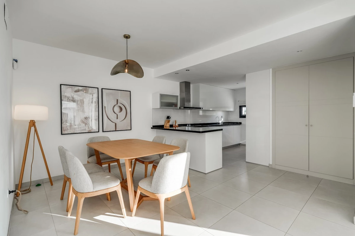 8-e64a9055bba3e77ac8aca3b893cdf826