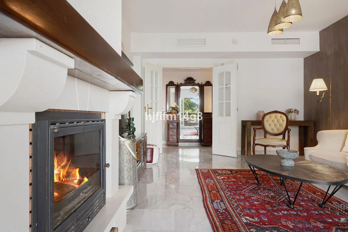 9-467d0cee5b725f3ef65f102a0c2e69c0