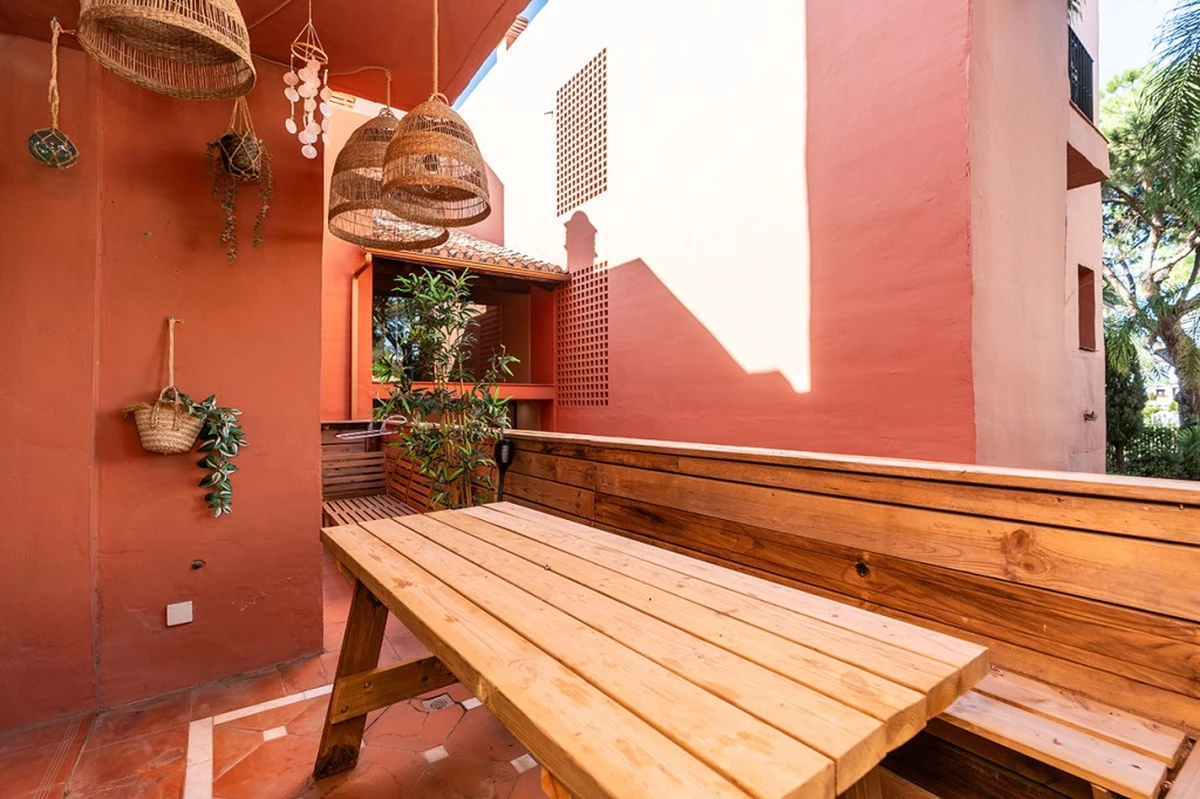 2-5bd7b9d04b45e33852eaf0ec6670150d