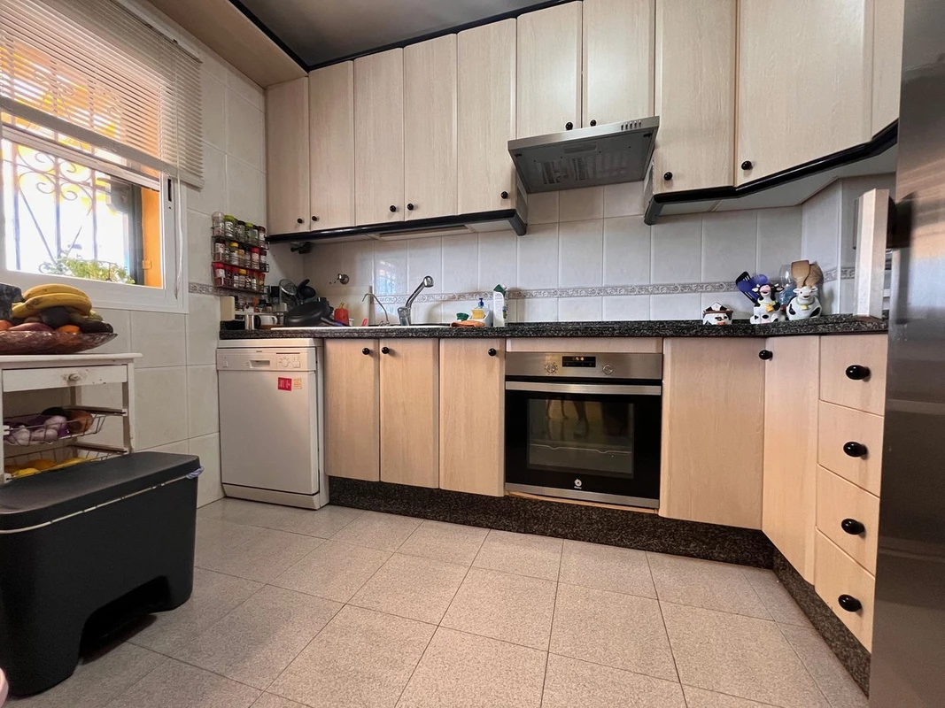 2-5bd7b9d04b45e33852eaf0ec6670150d