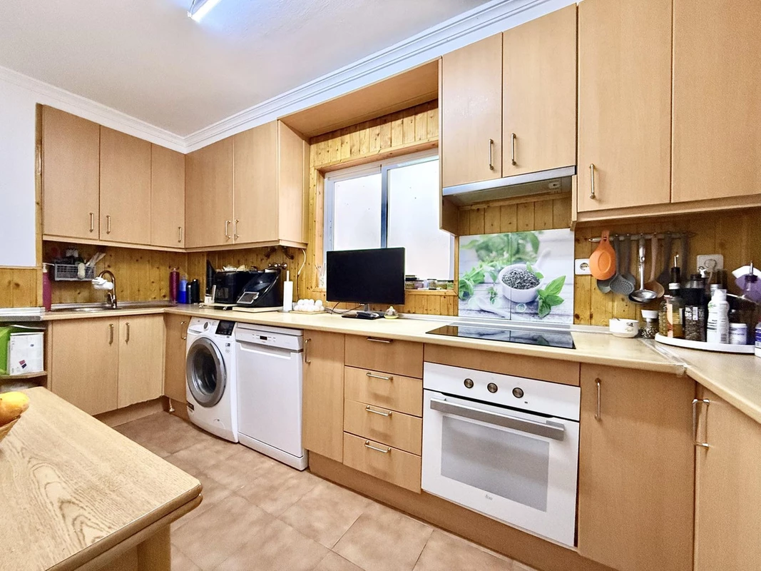 9-467d0cee5b725f3ef65f102a0c2e69c0