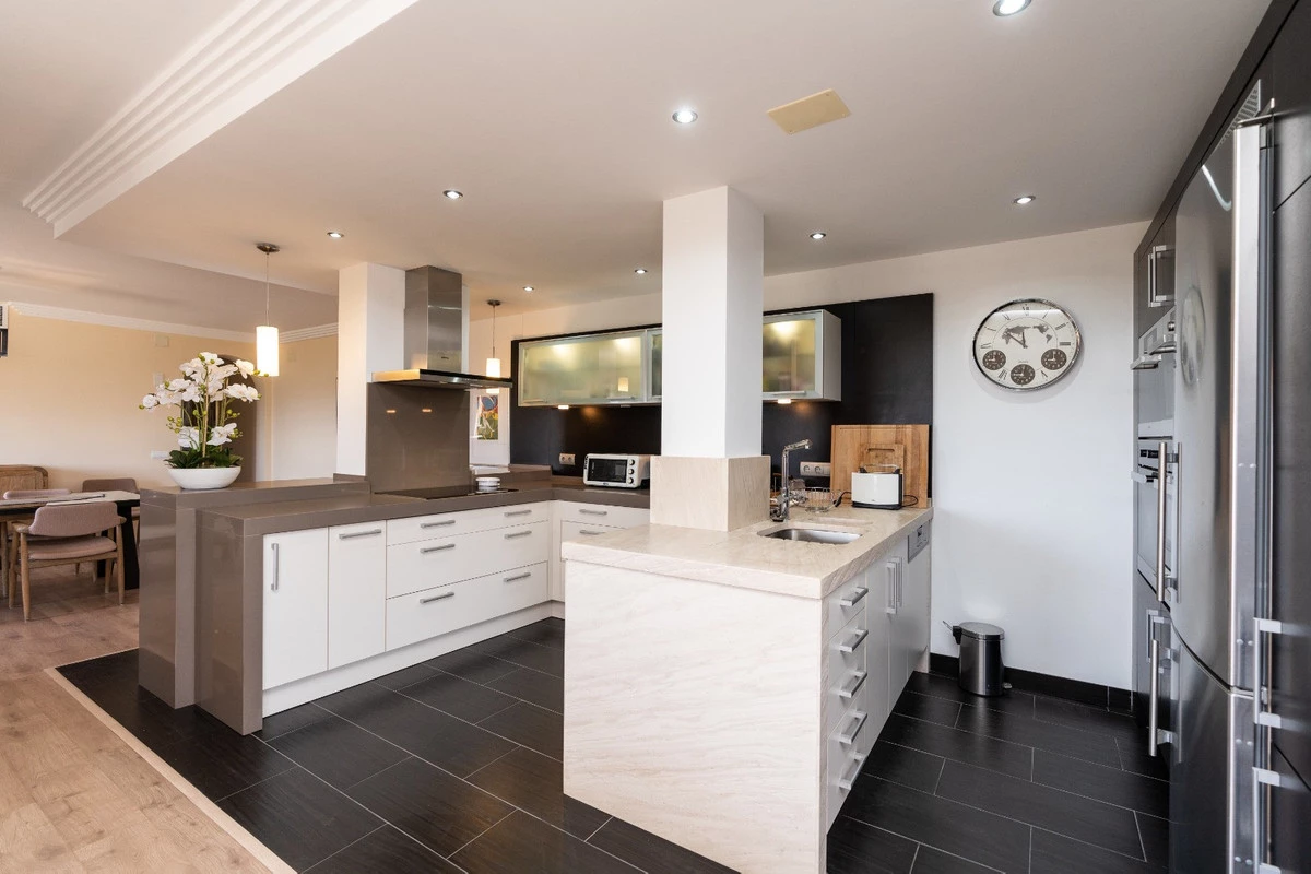 9-467d0cee5b725f3ef65f102a0c2e69c0