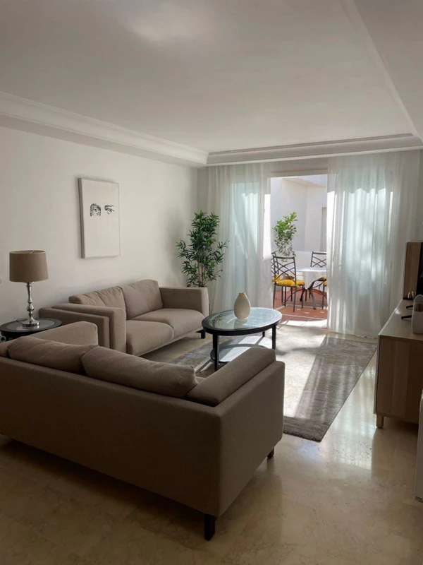 R5228668 | Middle Floor Apartment in Nueva Andalucía – € 735,000 – 2 beds, 2 baths