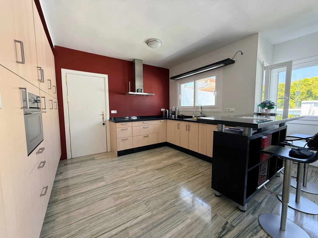 8-e64a9055bba3e77ac8aca3b893cdf826