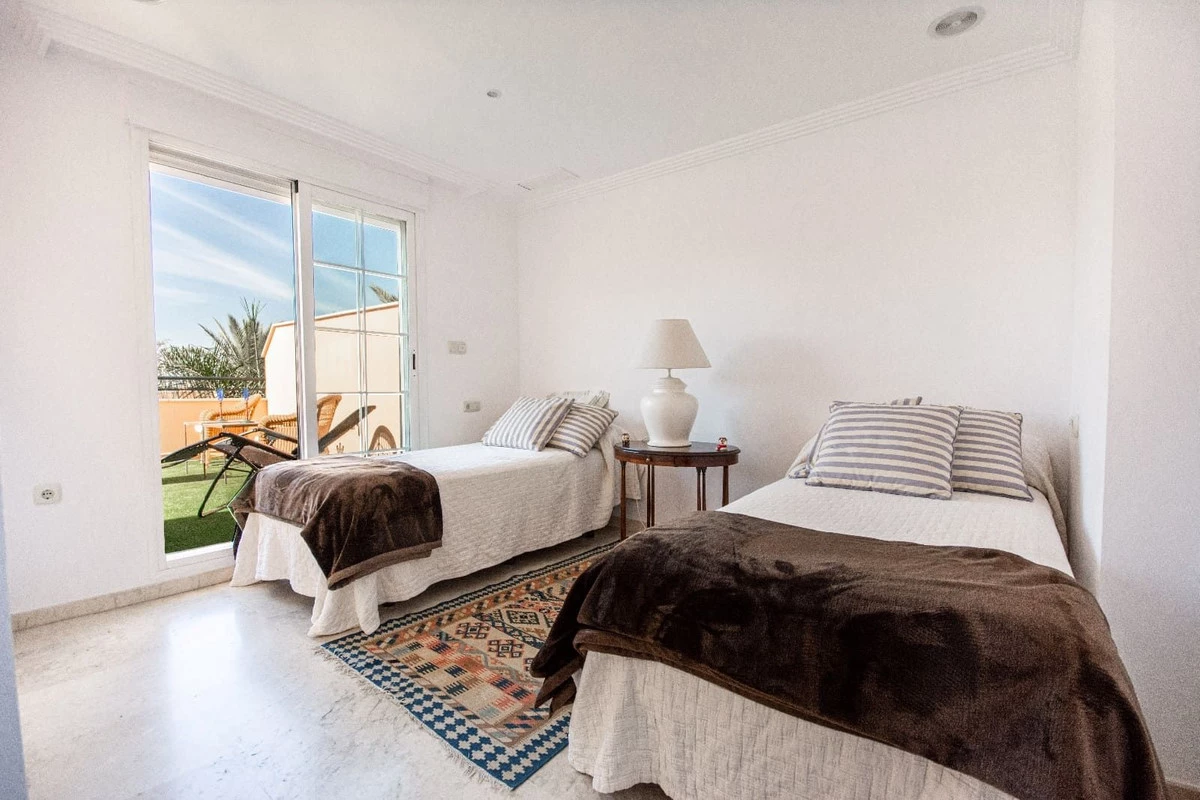 4-c23c0f86247804fa50226aecd8b0b2c8