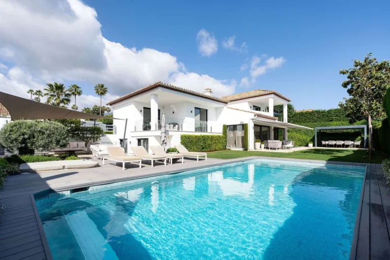 R5037058 | Detached Villa in Nueva Andalucía – € 2,795,000 – 5 beds, 4 baths
