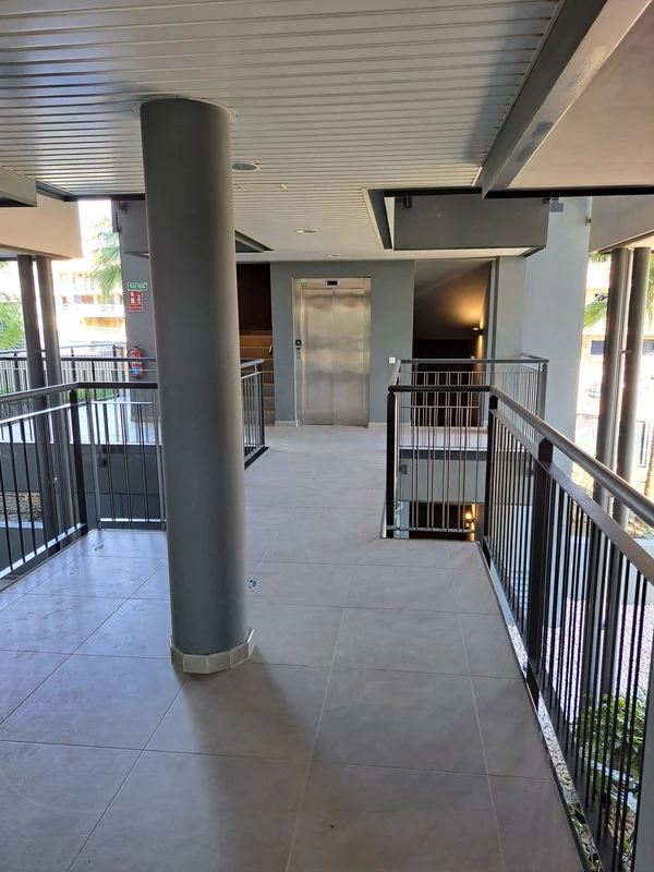 2-5bd7b9d04b45e33852eaf0ec6670150d