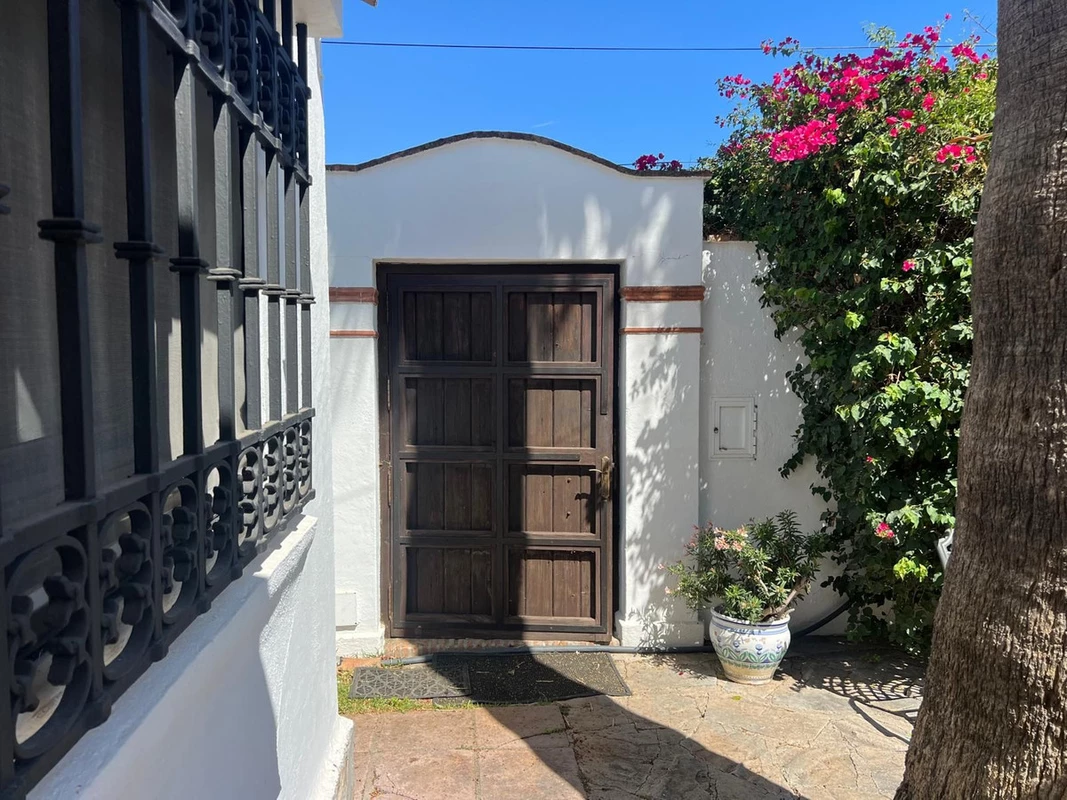 4-c23c0f86247804fa50226aecd8b0b2c8