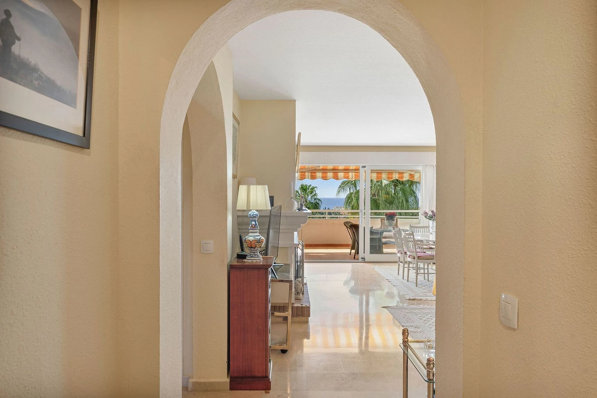 7-aa4cc561180b369757c0bb4af9886cd3