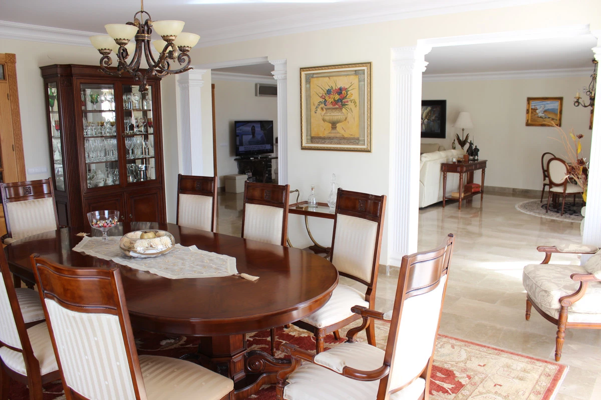 2-5bd7b9d04b45e33852eaf0ec6670150d