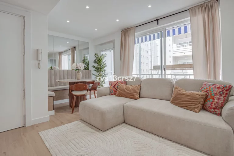 R5050018 | Middle Floor Apartment in Marbella – € 649,000 – 2 beds, 2 baths