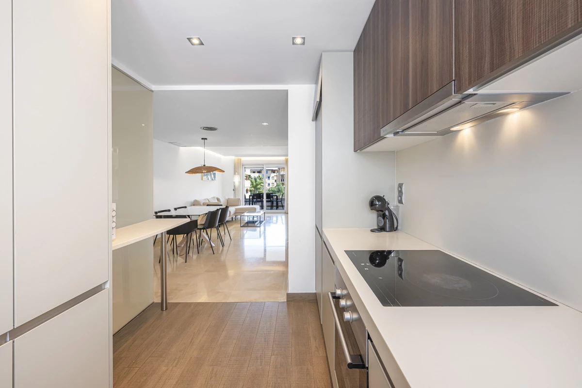 8-e64a9055bba3e77ac8aca3b893cdf826