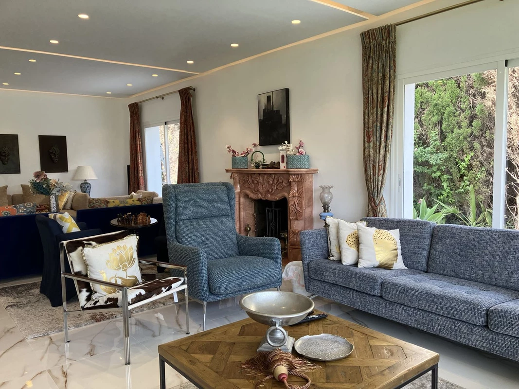 9-467d0cee5b725f3ef65f102a0c2e69c0